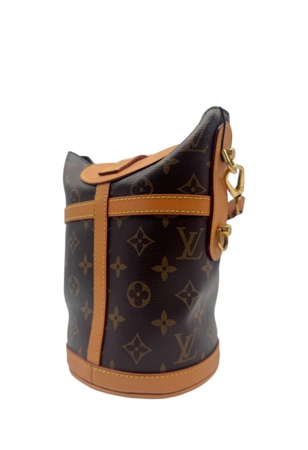 LOUIS VUITTON - DUFFLE BUCKET - Image 17